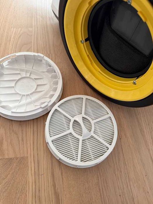 Aspirator Karcher VC3 Premium Hepa fara sac stare foarte buna