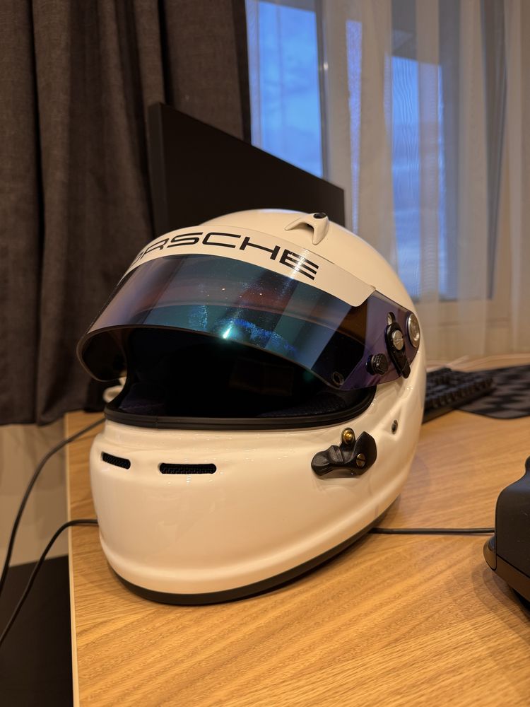 Каска Arai SK-6 + три визьора