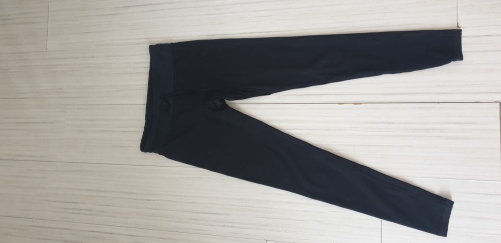 Nike Essentials SWOOSH  Womens Size S  НОВО! ОРИГИНАЛ! Дамски Клин!