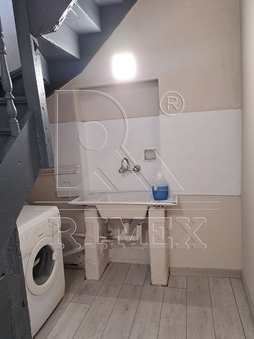 Офис в Пловдив-Център площ 30 цена 500