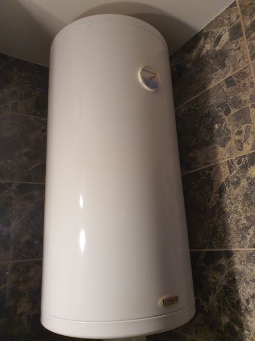 Vând boiler electric 80l  Termorad