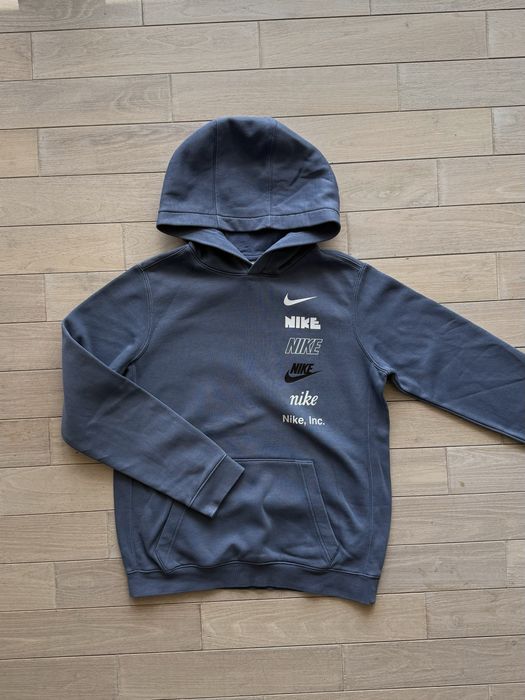 Nike sweetshirts