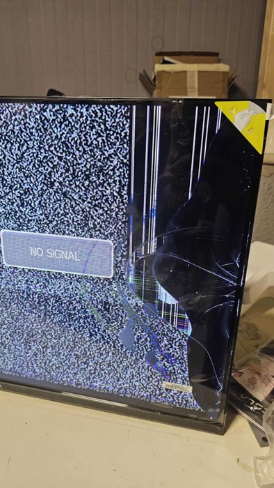 Телевизор Tesla 32E325BH, 32 inch, Транспортен дефект