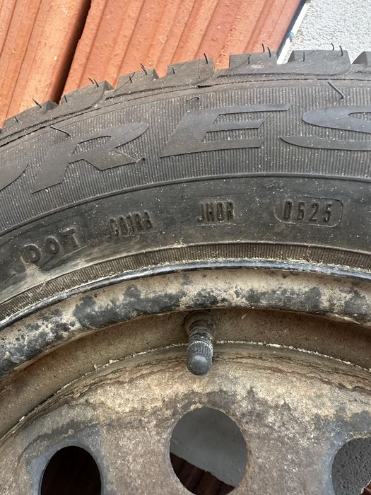 Летни гуми с джанти R15 195/60