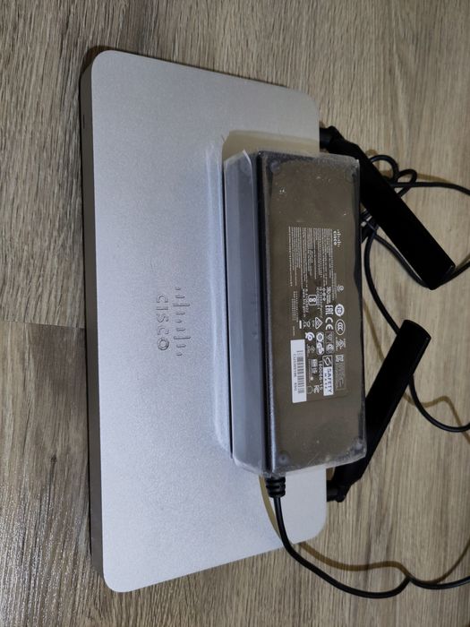 Cisco Meraki MX68CW –Router Enterprise cu 4G+WiFi – Perfect Funcțional