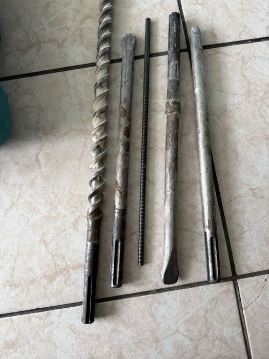 Ciocan Rotopercutor profesional Makita