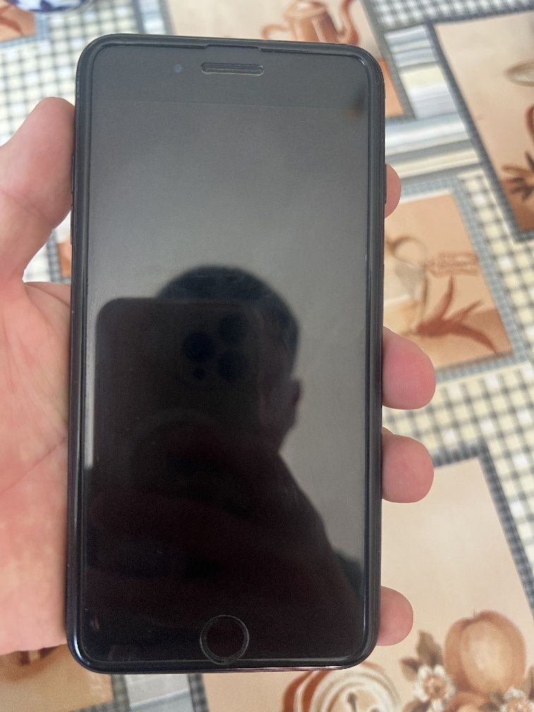 iPhone 7+  Sotiladi 32Gb