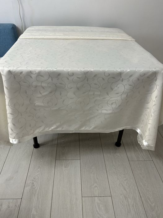 скатерть  для стола (туртция)