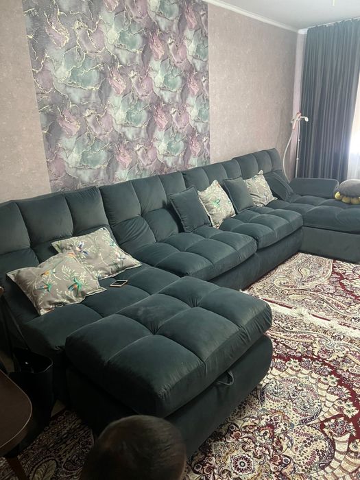 Продается диван в отличном состояний