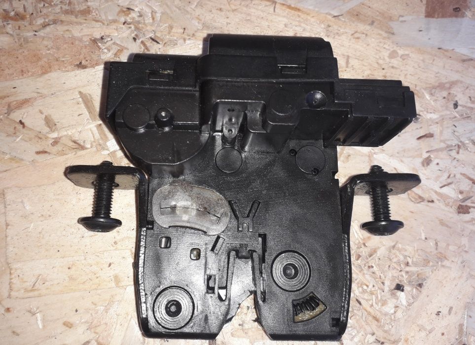 Vand brosca haion Renault Laguna 3