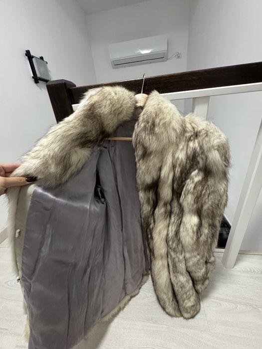 Vând blană de vulpe
