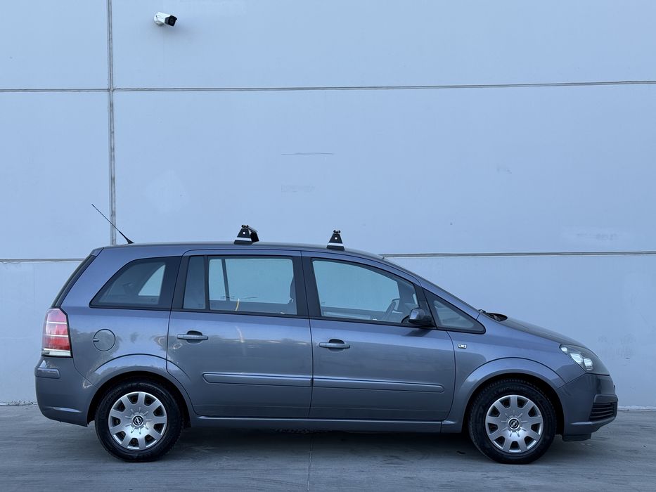 Opel Zafira 1.6 Benzina fab.2007  ** 7 LOCURI ** ADUS AZI ** IMPECABIL