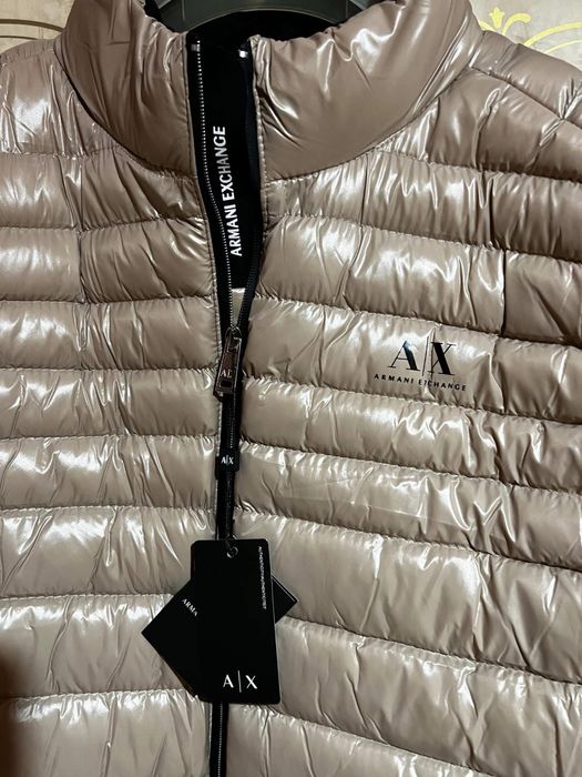 Мъжки елек boss армани. Нова цена 69 лв