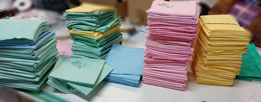 Laveta profesionala VILEDA de șters geamuri