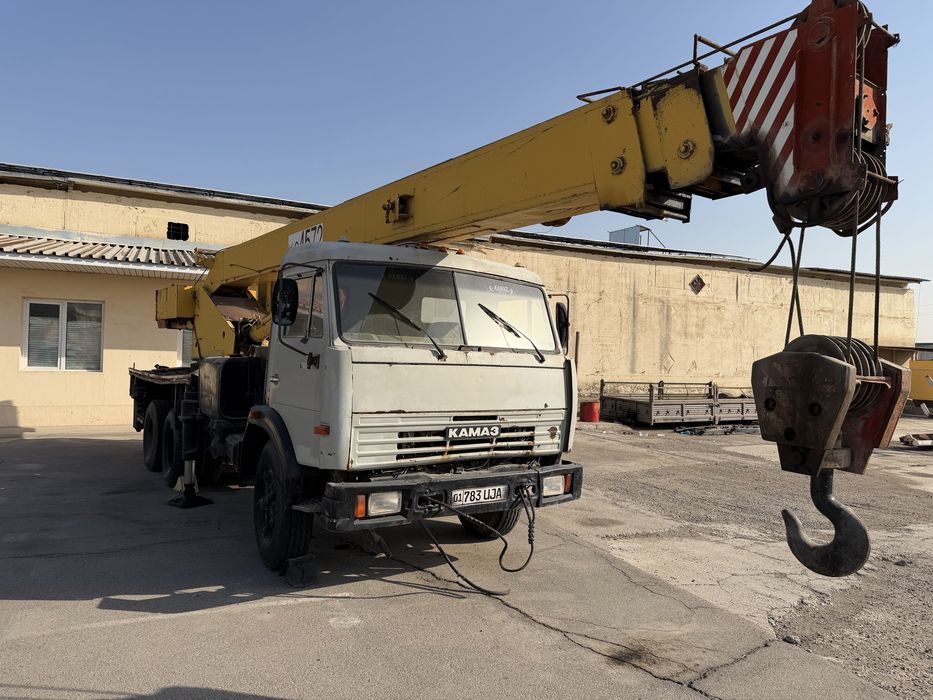 Автокран Сотилади 17500$