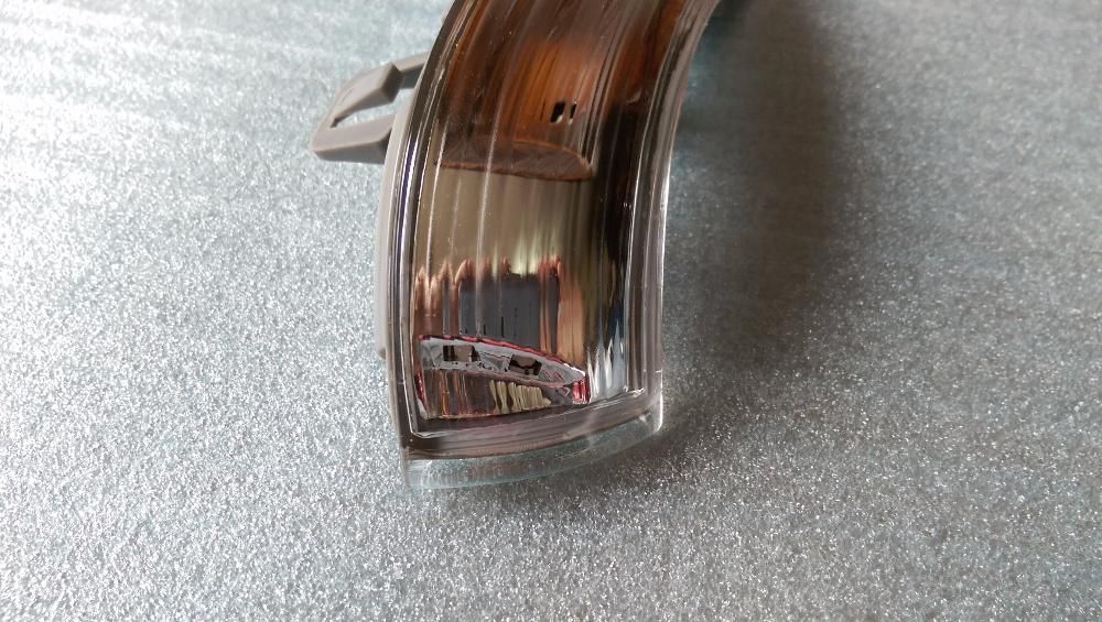 Semnalizare oglinda STANGA VW Golf 5 6 Passat B6 Jetta Skoda Superb