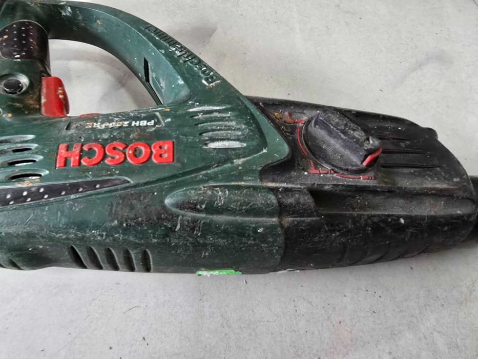 Електрически перфоратор Bosch PBH 2800 RE