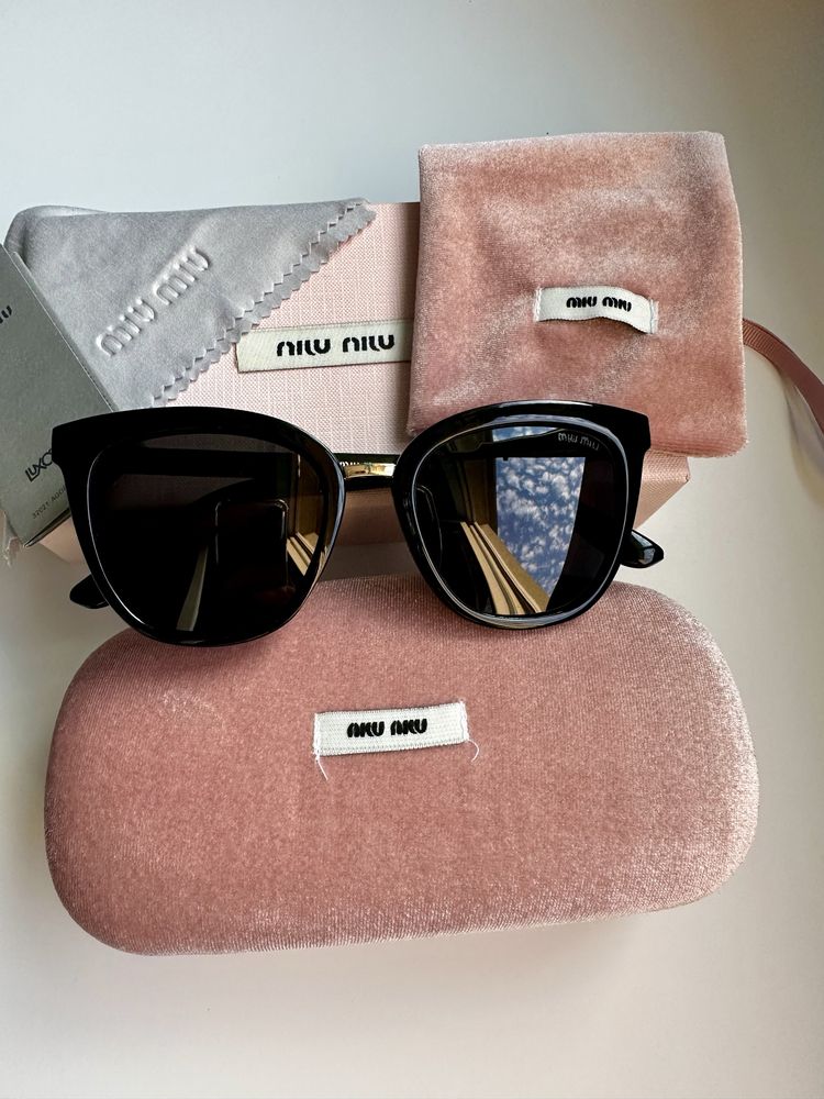 Слънчеви очила Miu Miu