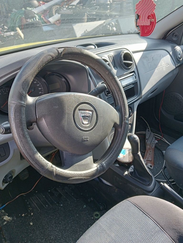 Dezmembrez Dacia Logan 1 și 2 motor 1.2 și 1.4 benzina