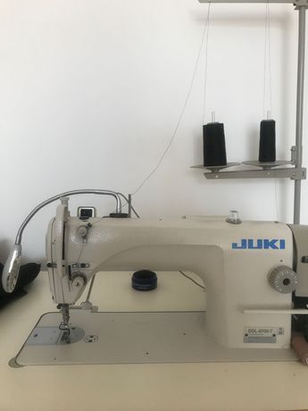 Промышленная швейная машина juki