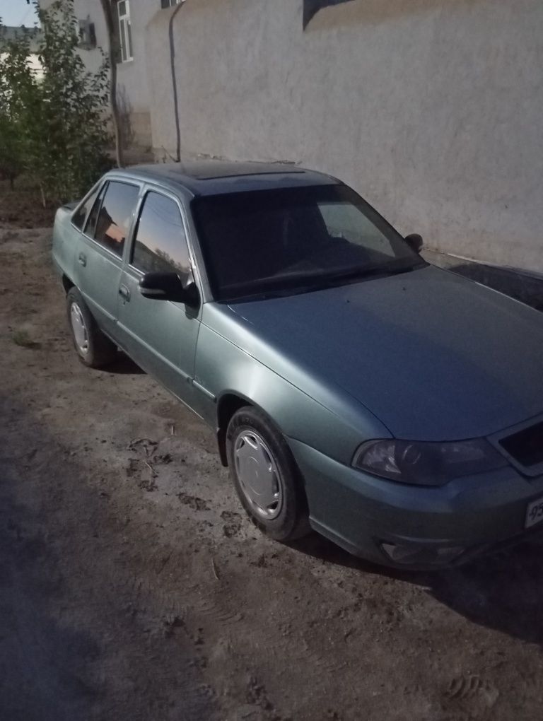 Nexia 2 satiladi