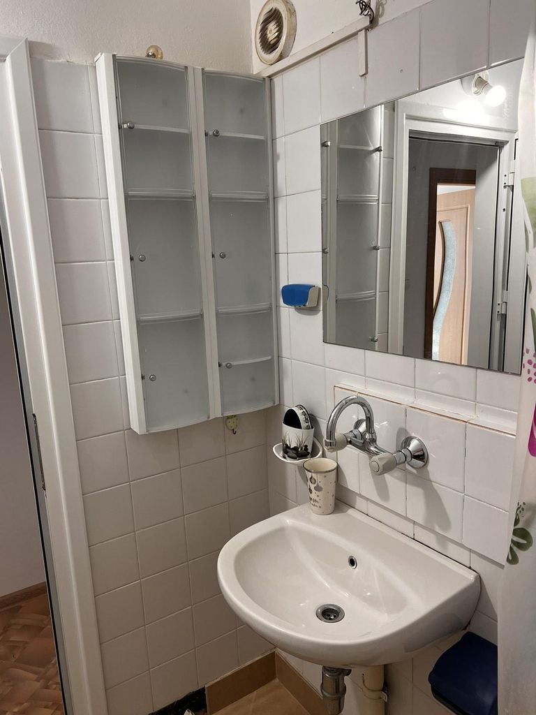 Дава се под наем Тристаен апартамент в Пловдив, Център - 78 кв.м за 450 € - Снимка #11