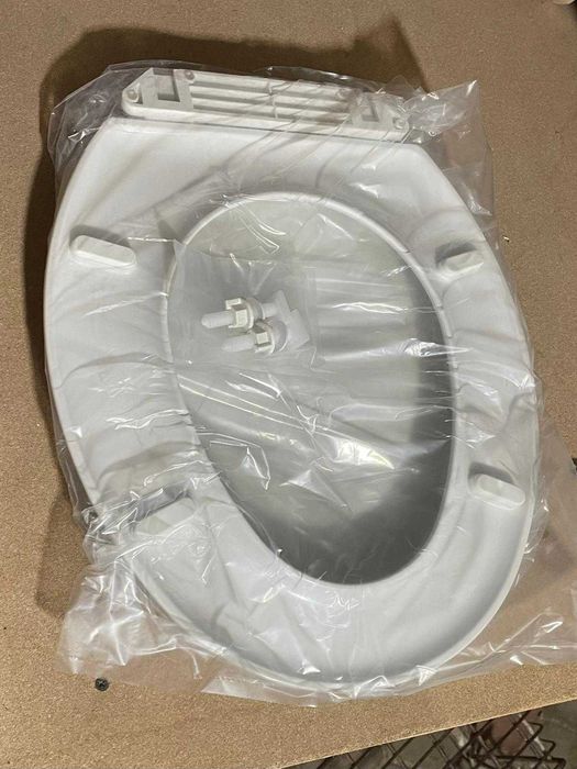 Silence – Toaletă cu macerator silențios, 500 W, nouă