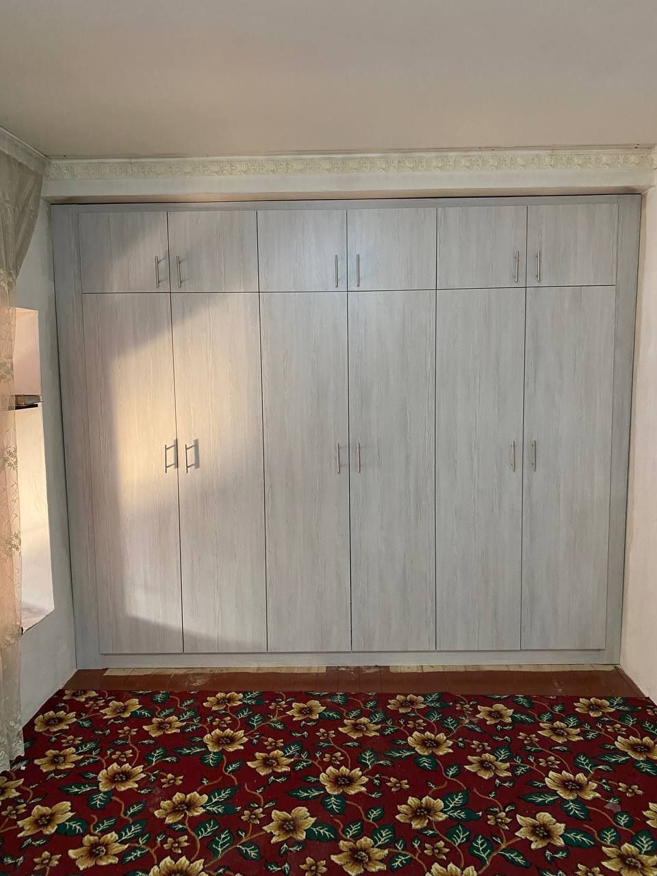 Mebel shkaf kuxna kravatlar xizmati zakazga