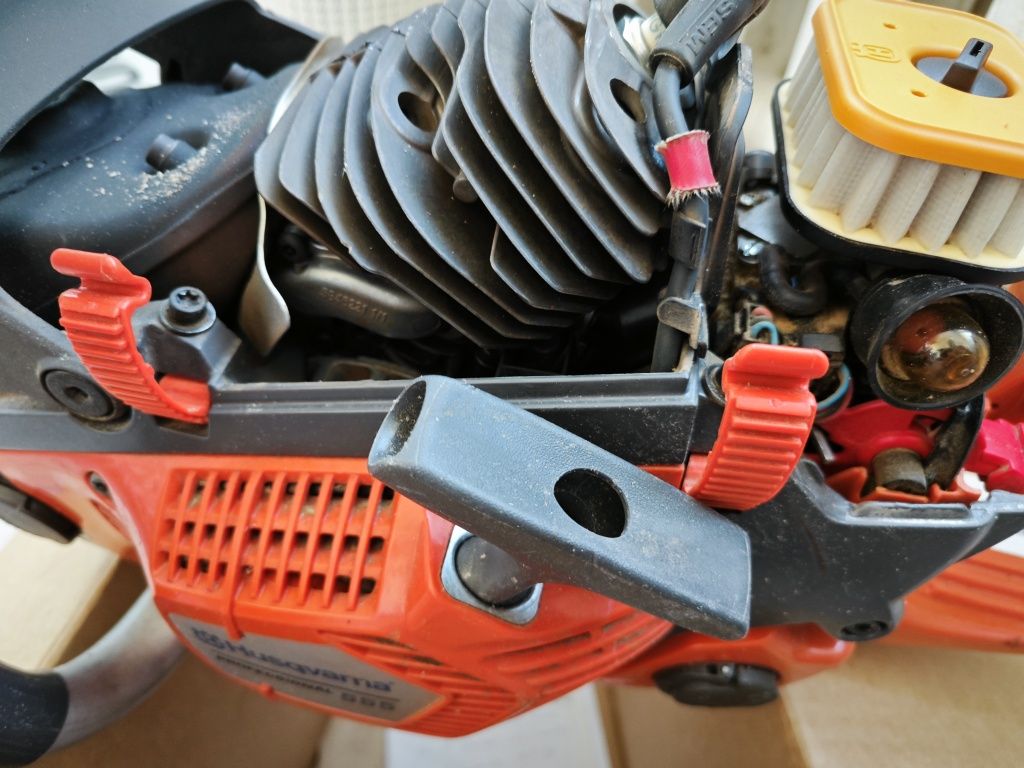 Husqvarna 555 professional