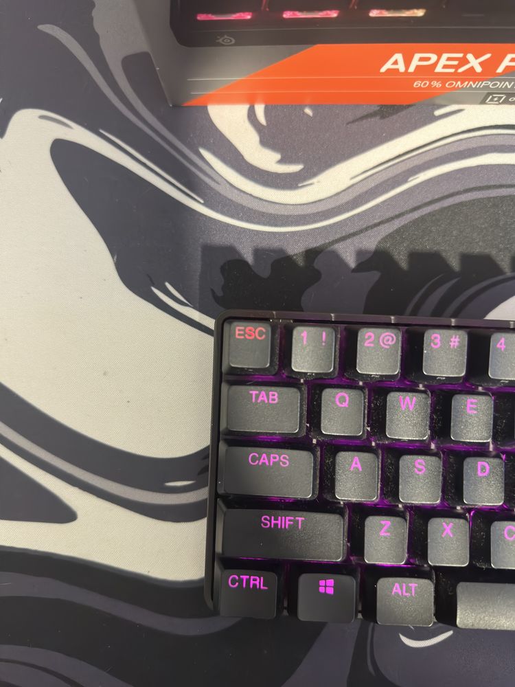 Геймърска клавиатура Steelseries apex pro mini wireless