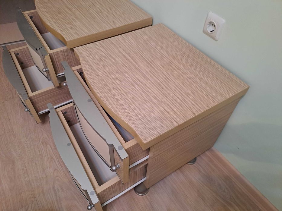 Нощни шкафчета с 2 чекмеджета