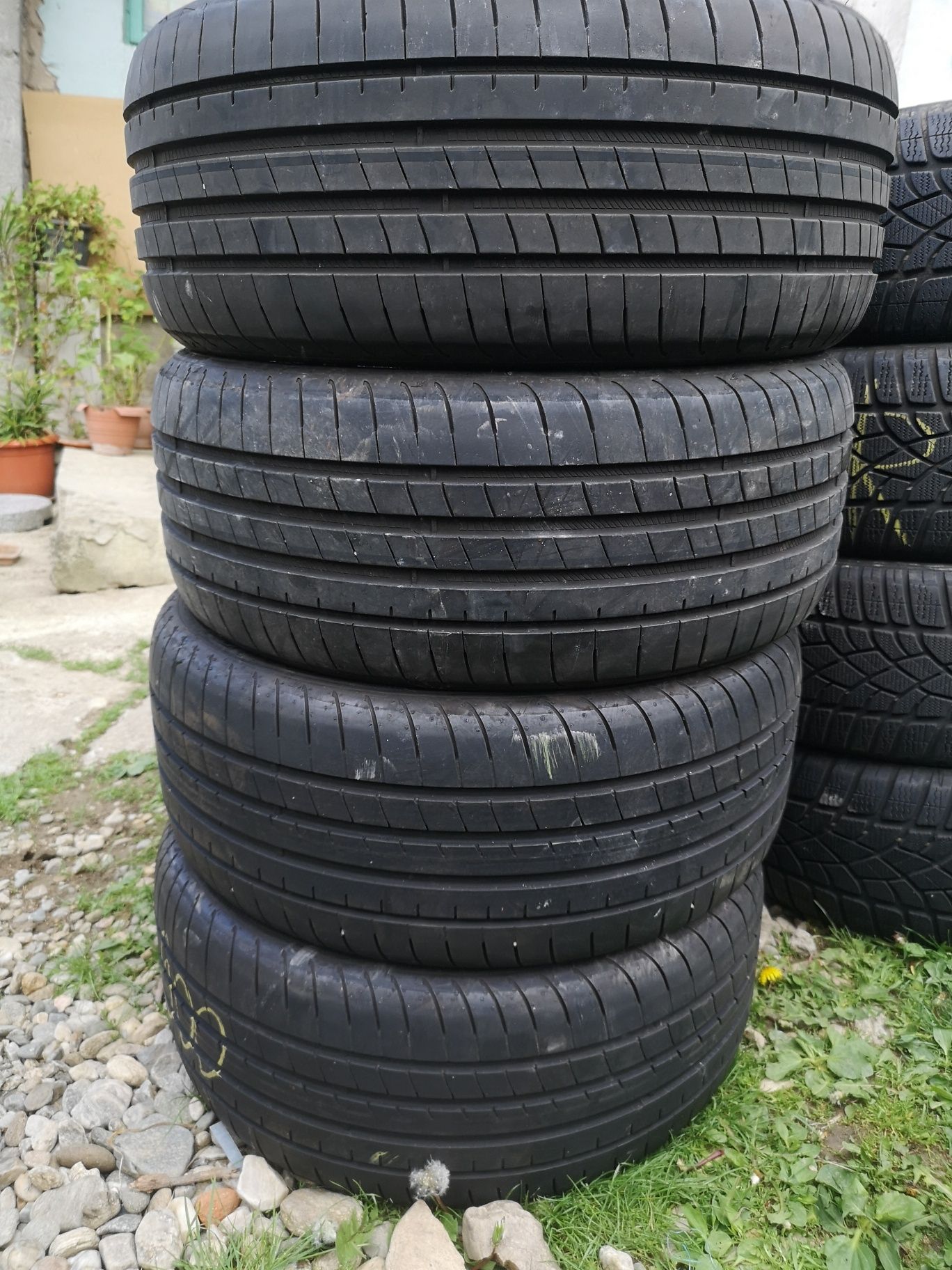 Set Cauciucuri 245 40 R19 Goodyear