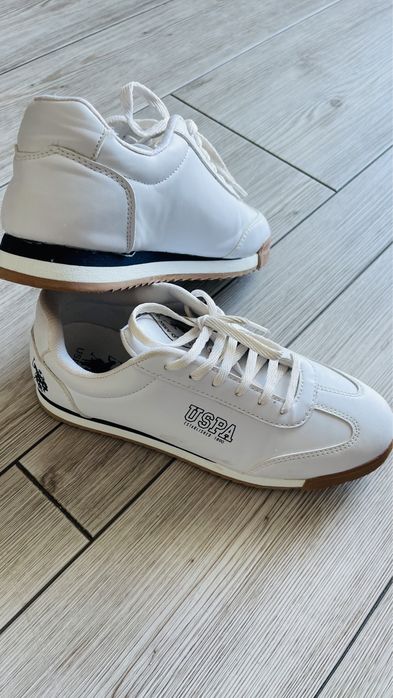 Adidas USPolo , stare foarte buna , marime 36 .