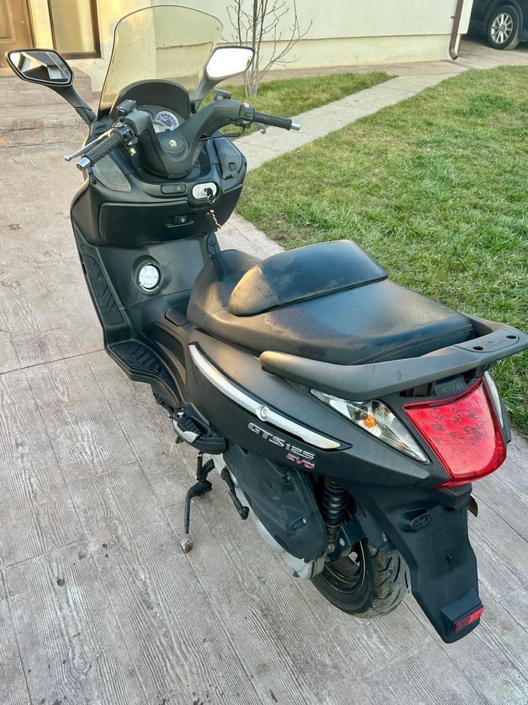 Scuter 125 Sym GTS EVO stare super 2012 LED Revizie efectuata