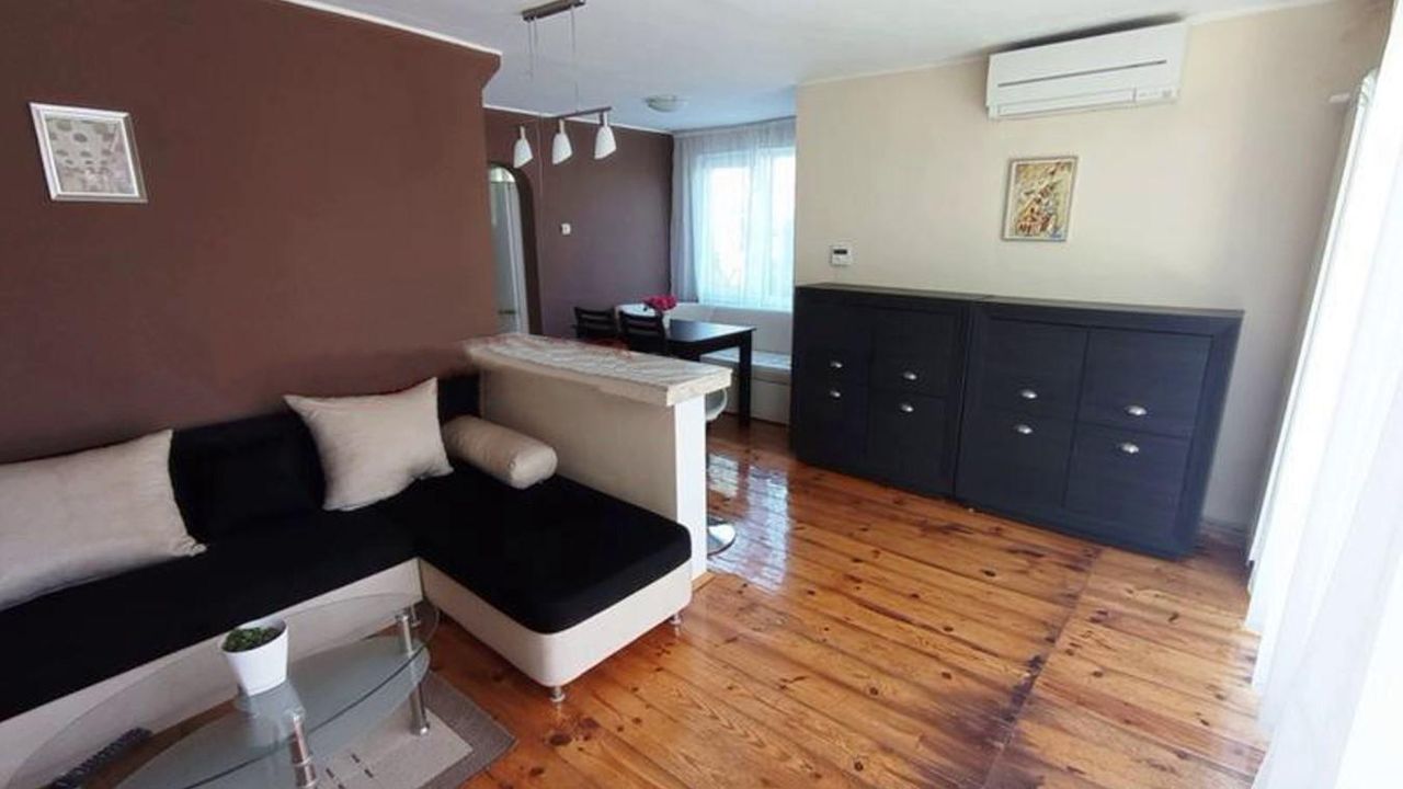 Дава се под наем Къща в София, Горна баня - 150 кв.м за 1400 € - Снимка #1