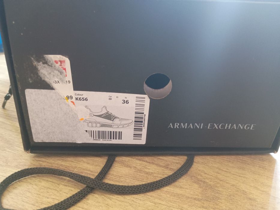 Adidasi Armani Exchange
