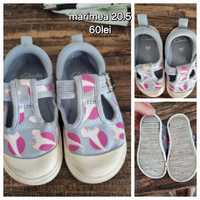 Lot incaltaminte bebe marime 17 19 Majoritatea Clarks