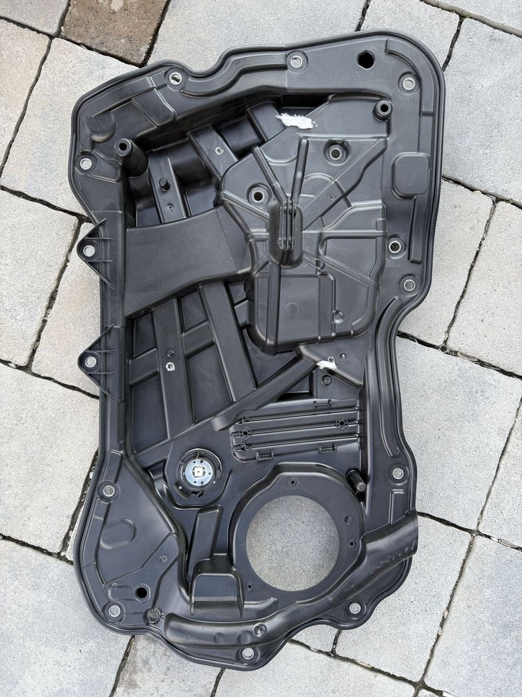 Оборудване от врати G32 630GT 2020г