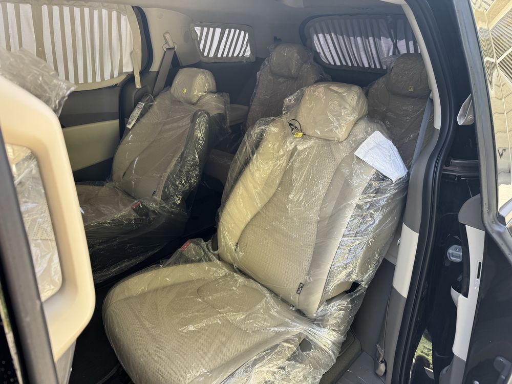 Kia Carnival High Limousine