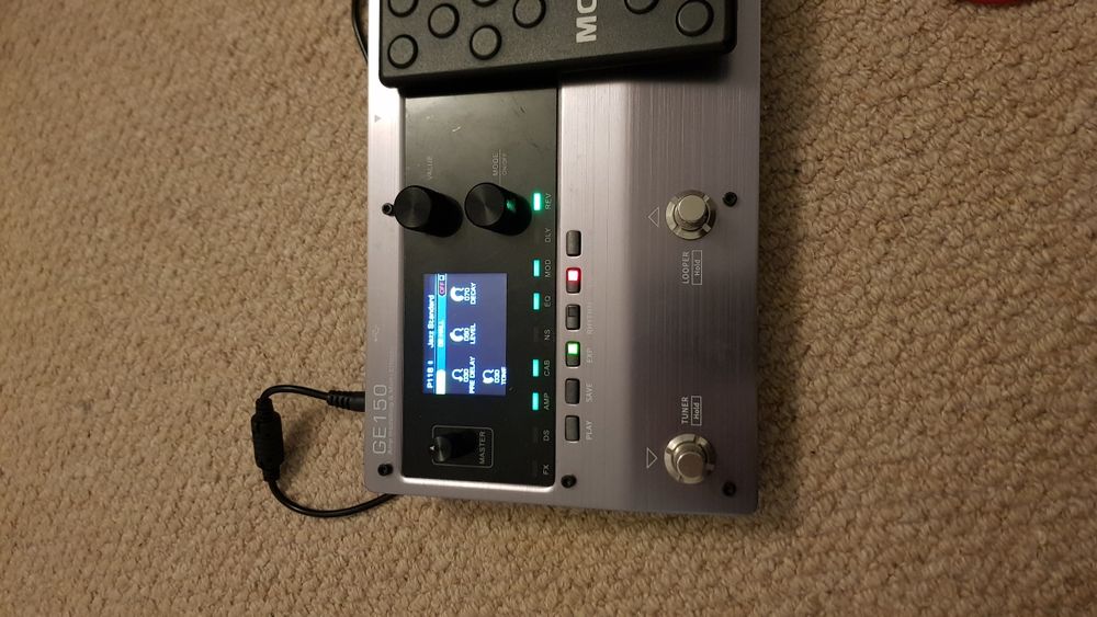 Pedala chitara Mooer GE150