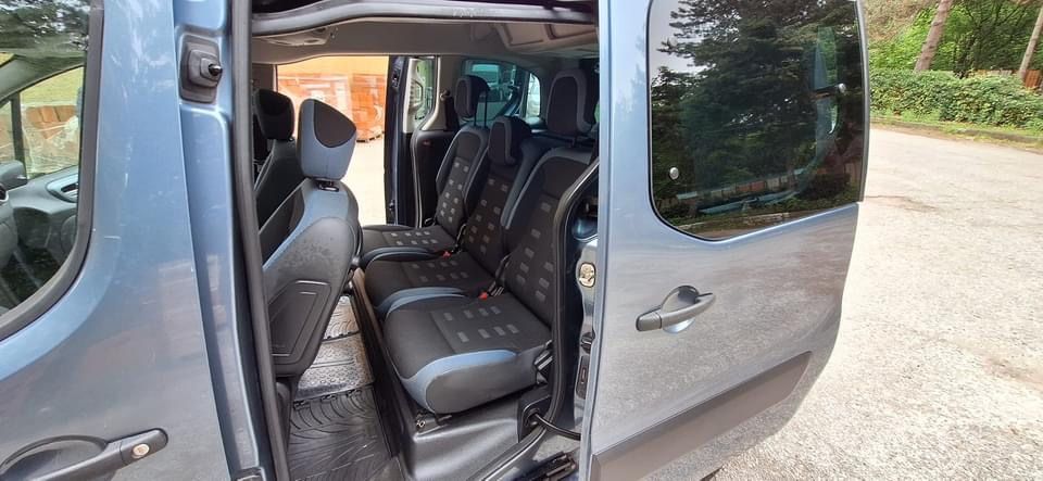 Здравейте колеги, продавам Citroen Berlingo XTR