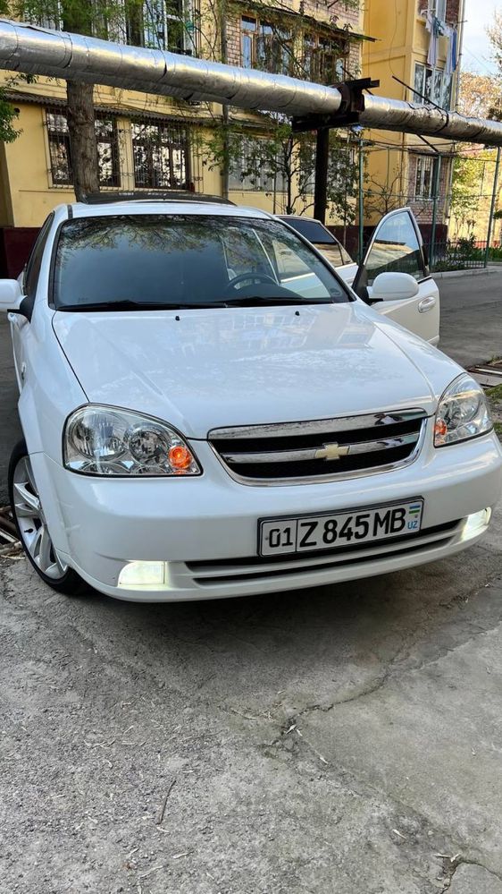 Lacetti 1.8 mator 2011 god