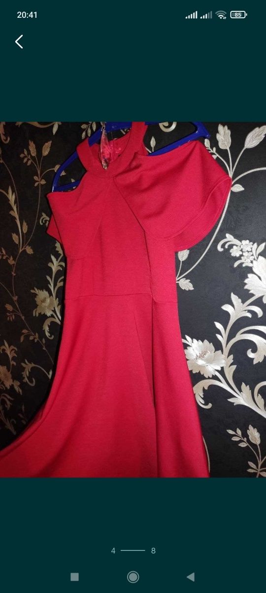 Шикарное вечернее платье от фирмы Red Tag