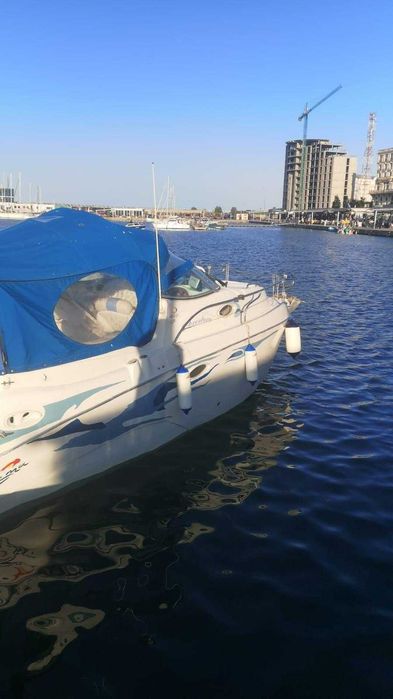 Barca cu dormitor diesel model  Lema Gold 2