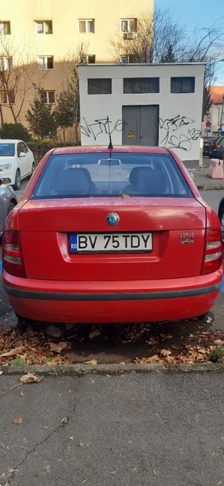 Skoda Fabia berlina, 2003, rosu, ptr piese schimb