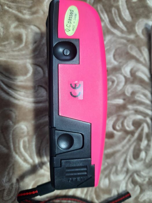 Aparat foto roz vintage