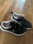 Обувки nike 31 номер