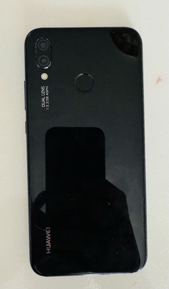 Продам Huawei P20 Lite black