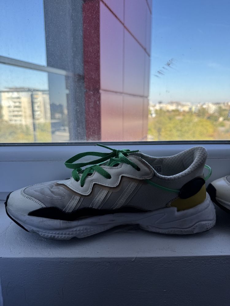 Маратонки Adidas Ozweego