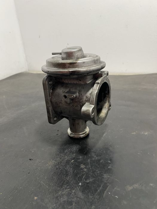 Valva supapa EGR BMW seria 1 E87 120 d m47 n47 177 cp2004-2010